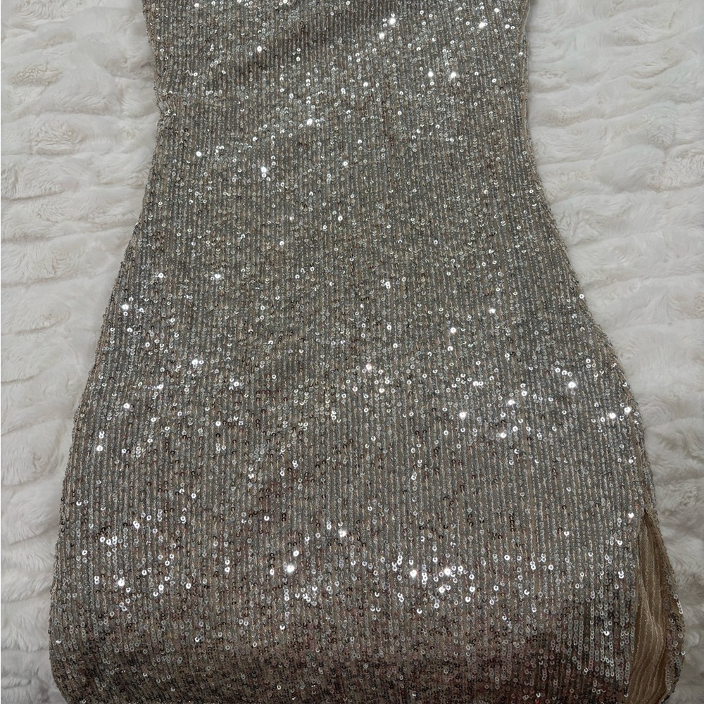 Windsor Silver Strapless Bodycon Cocktail Dress